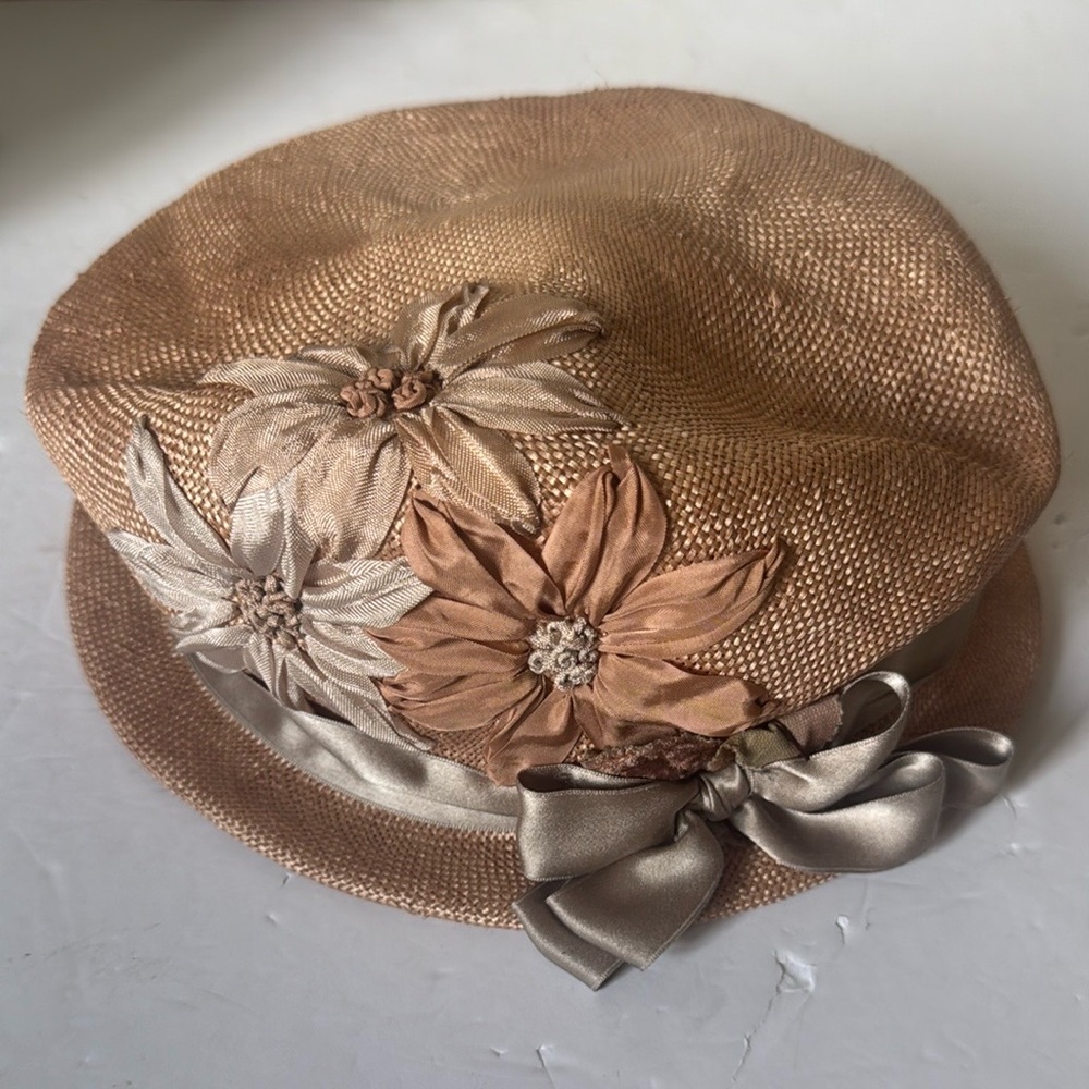 Vintage Louise Green straw hat